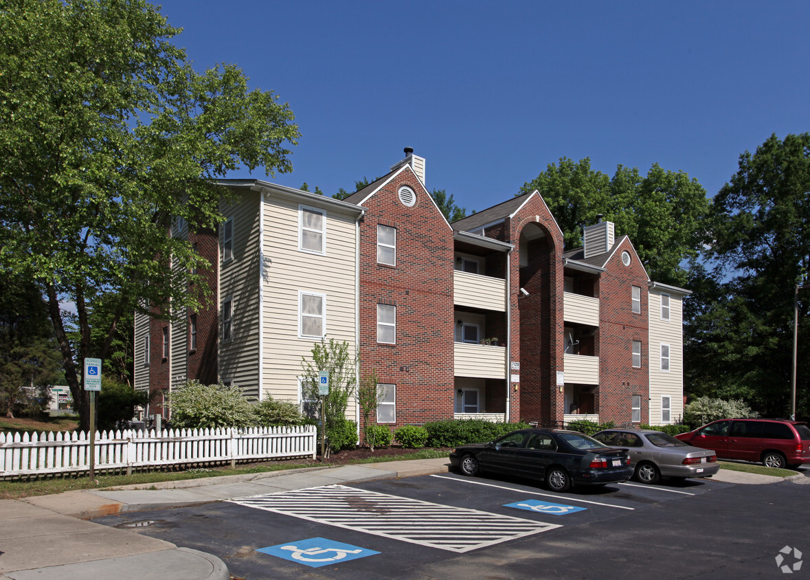 Foto principal - Wallace Woods Apartments