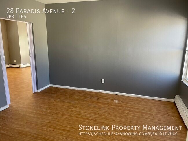 Foto del edificio - 28 Paradis Avenue