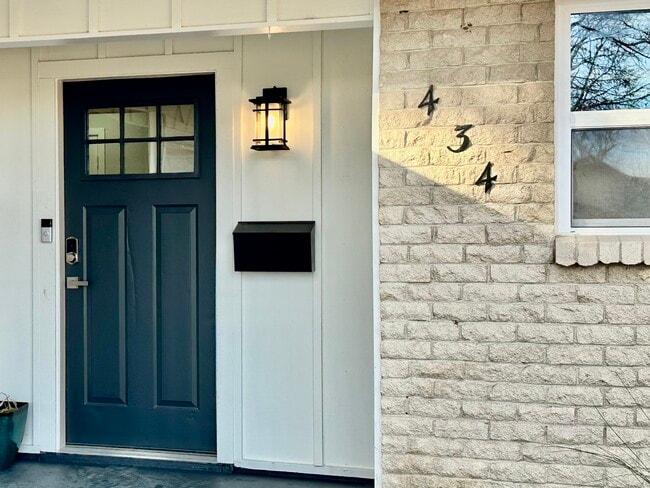 Foto del edificio - 434 Beverly Dr