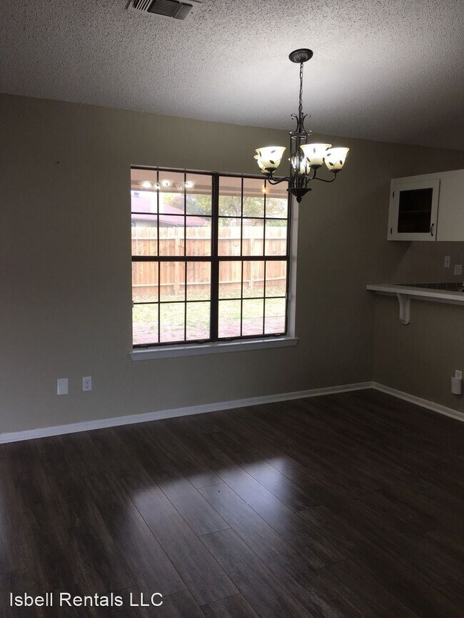 Building Photo - 3 br, 2 bath House - 1710 Joy Drive