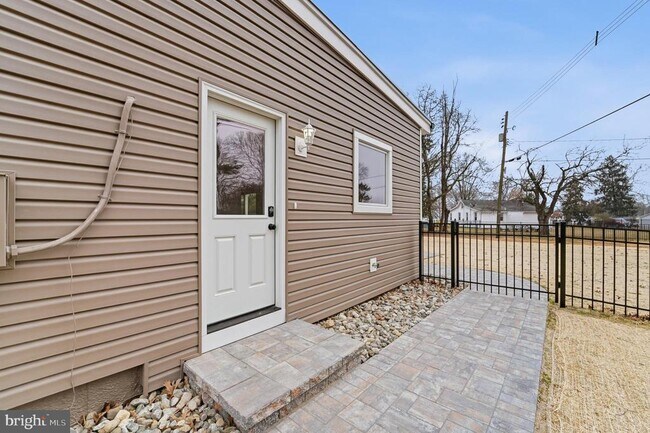 Foto del edificio - 611 Tebbston Dr