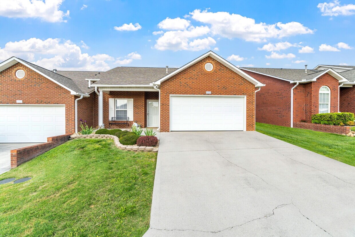 Foto principal - 7028 High Alpine Ln