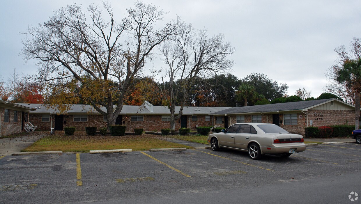 Primary Photo - 715 Greenwood St