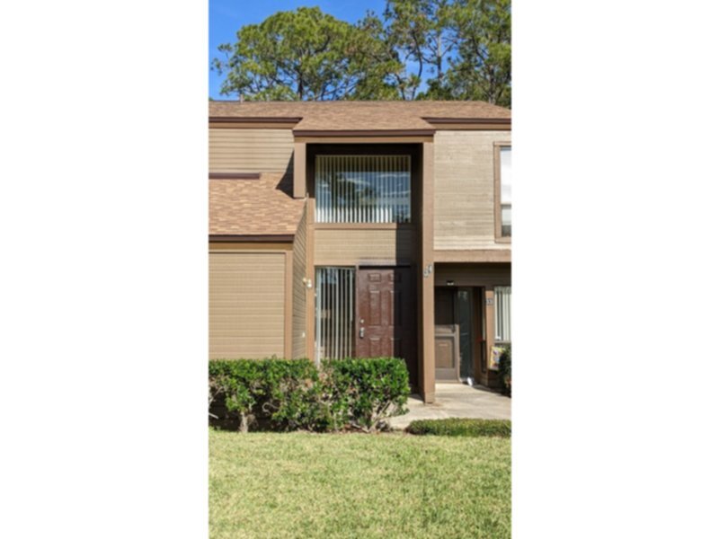 Primary Photo - 34 Hembury Ln