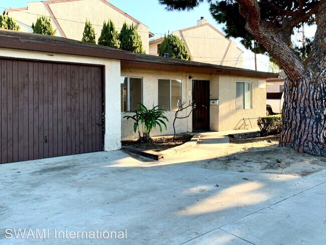 Foto del edificio - 13443-13443 Kornblum Ave.