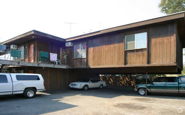Foto del edificio - Park Street Apartments