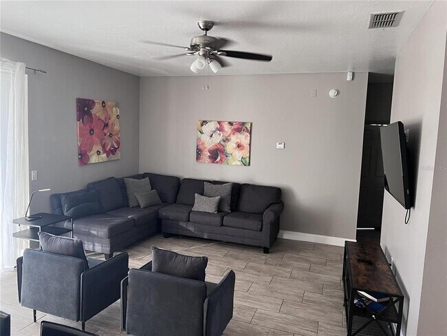 Building Photo - 8406 Rising Star Ct
