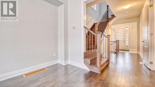 Building Photo - 21 Corley St