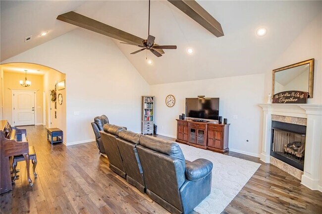Foto del edificio - 1700 Abbey Ln
