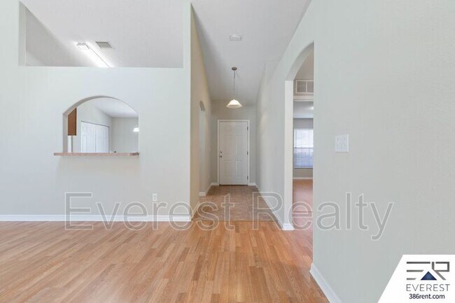 Building Photo - 134 Birchwood Dr