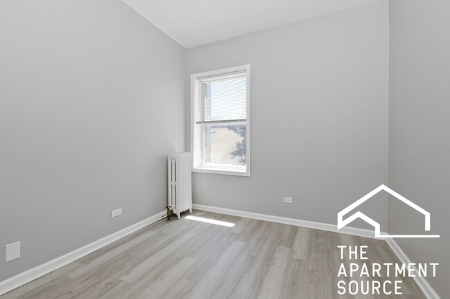 Foto del edificio - 3105 W 62nd St
