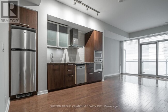 Building Photo - 12 York St