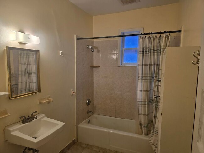 Foto del edificio - 4-bed Oak Square Brighton