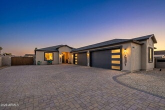 Building Photo - 3912 S Kyrene Rd