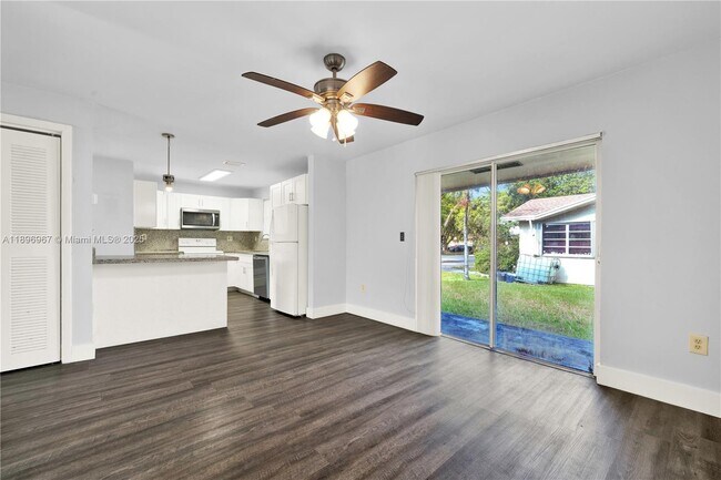 Foto del edificio - 20537 SW 92nd Ct