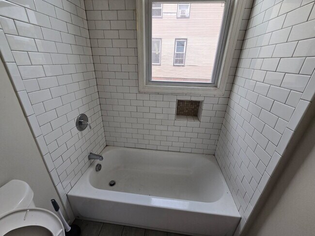 Foto del edificio - 584 Hunterdon St