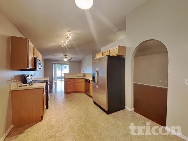 Building Photo - 13049 Waterbourne Dr
