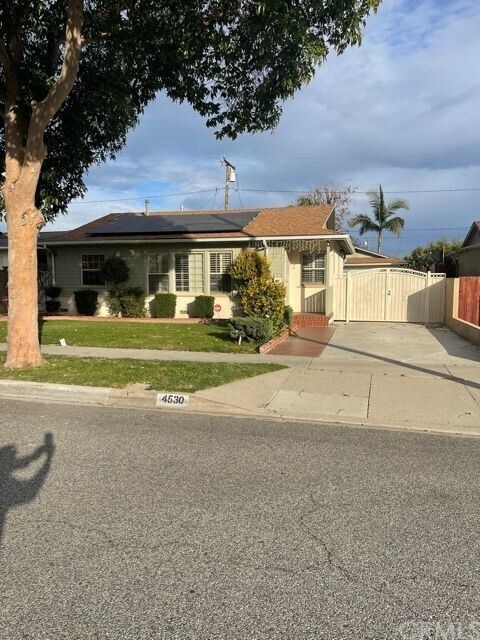 Primary Photo - 4530 Darlow Ave