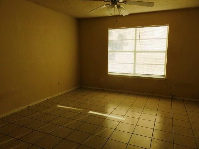 Building Photo - 522 Lenora Dr