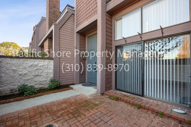 Building Photo - Lush and Lavish Three Bedroom Neatly Tucked Away In The Villa Vallarta Townhouse Community