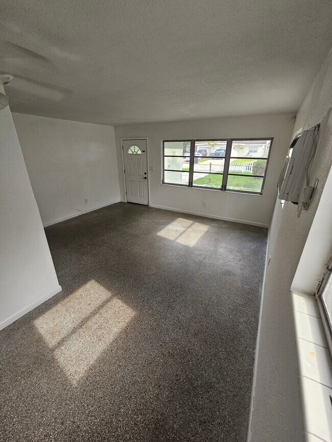 Foto del edificio - 112 38th Ave SE