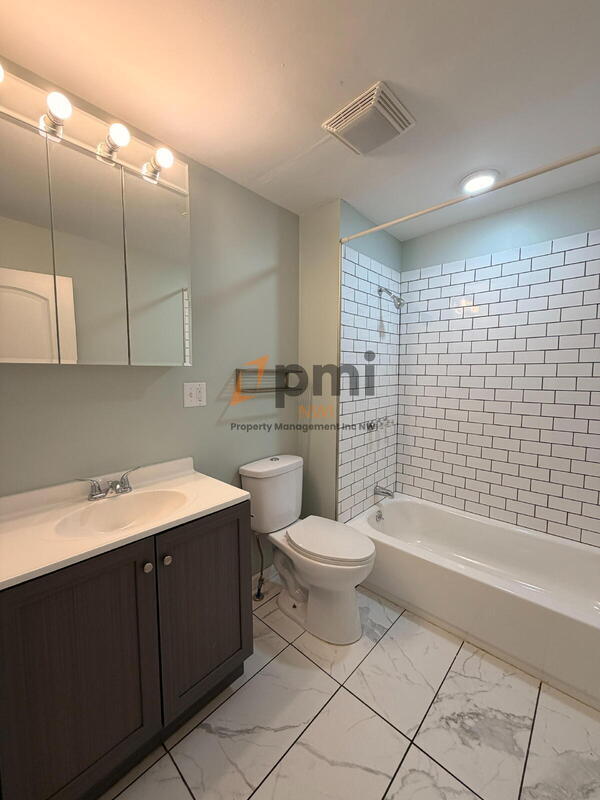 Foto del edificio - 422 Hoyt St