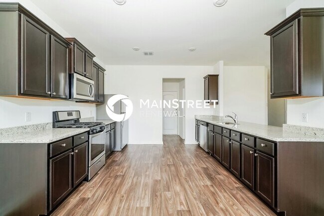 Foto del edificio - 4 Bedroom Pet-Friendly Home in New Braunfels, TX with Main Street Renewal
