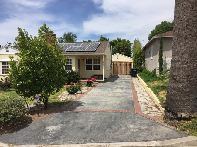 Driveway leading to back studio - 3475 McNally Ave