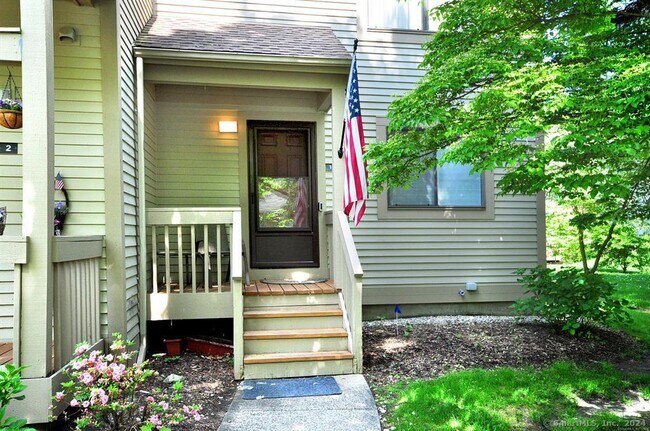 Building Photo - 1 Wilton Ct