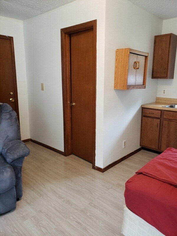 Foto del edificio - 1411 S 122nd E Ave