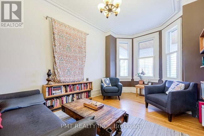 Building Photo - 19 Churchill Ave