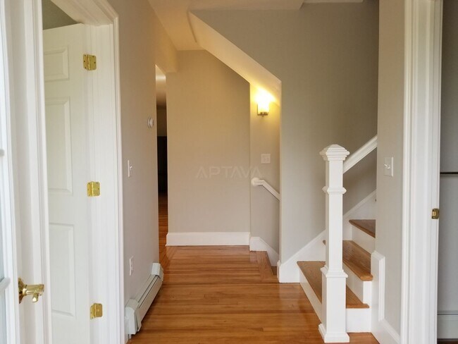 Building Photo - 231 Boston Ave