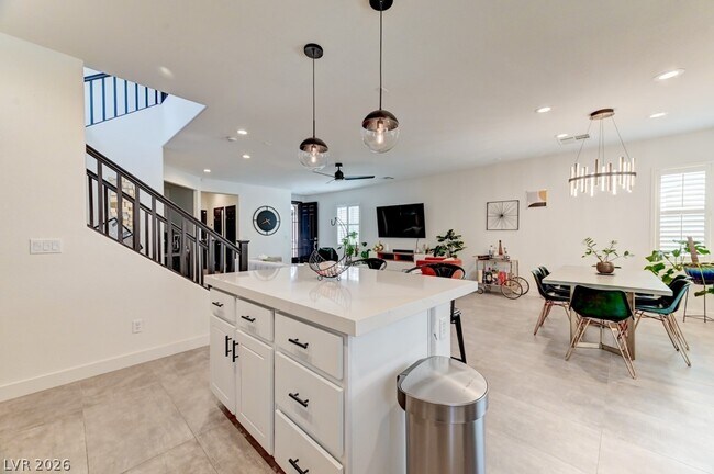 Foto del edificio - 1041 Chestnut Chase St