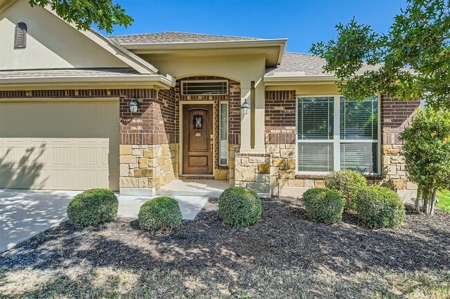 Foto del edificio - 113 Lily Turf Cove