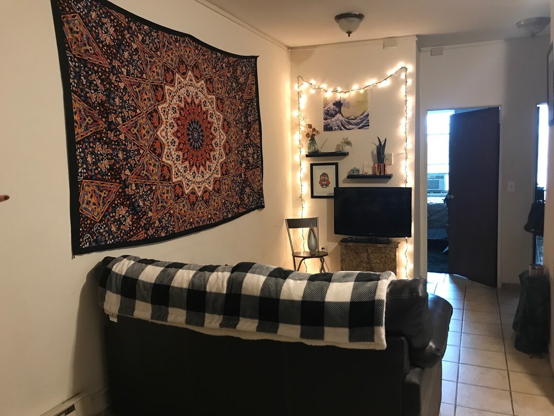 Foto principal - 35-15 Ditmars Blvd