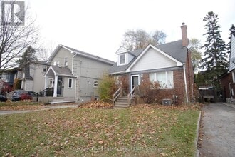 Building Photo - 8 Lynndale Rd