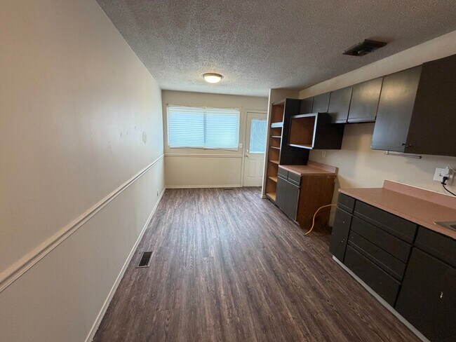 Foto del edificio - 1612 Crestview-