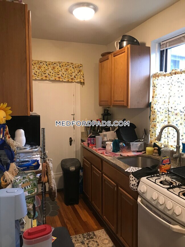 63 Fellsway West Room for Rent in Medford, MA