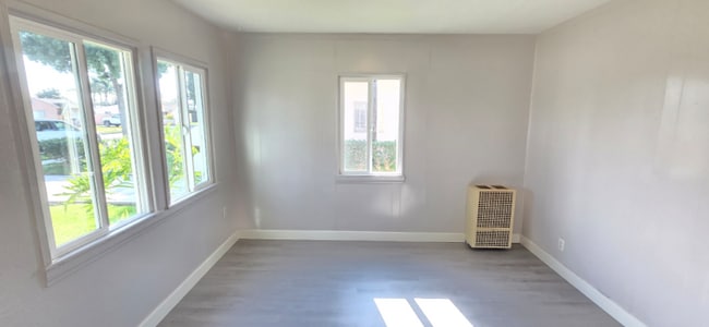 Building Photo - 13109 Barlin Ave