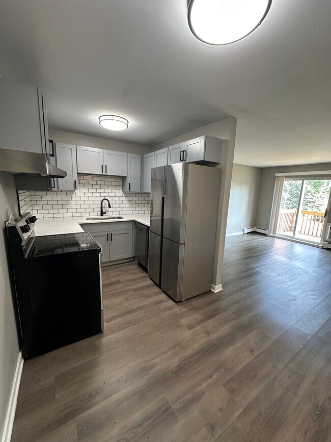 Foto del edificio - 2700 Light Rd