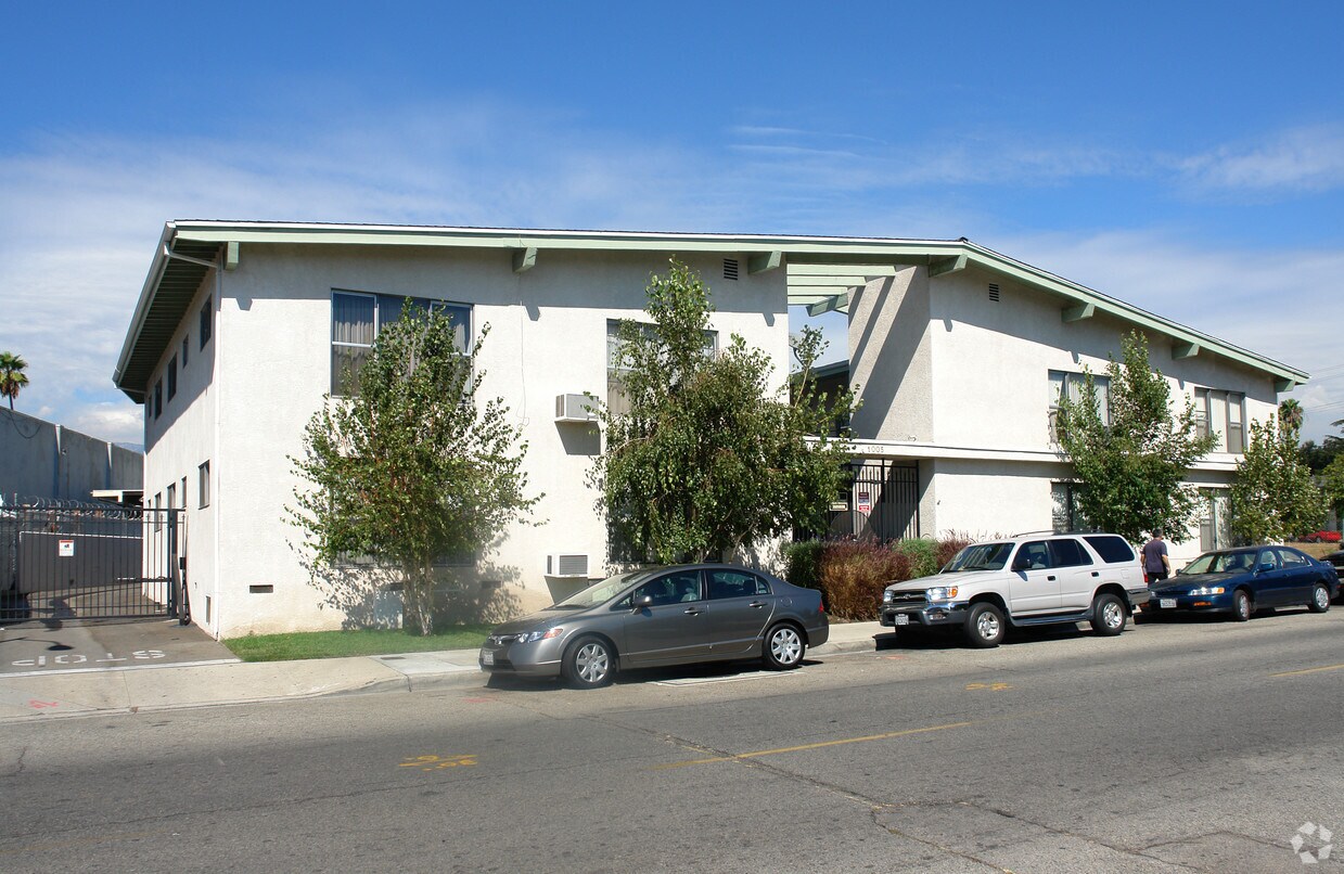 Foto del edificio - 1005 E Doran St