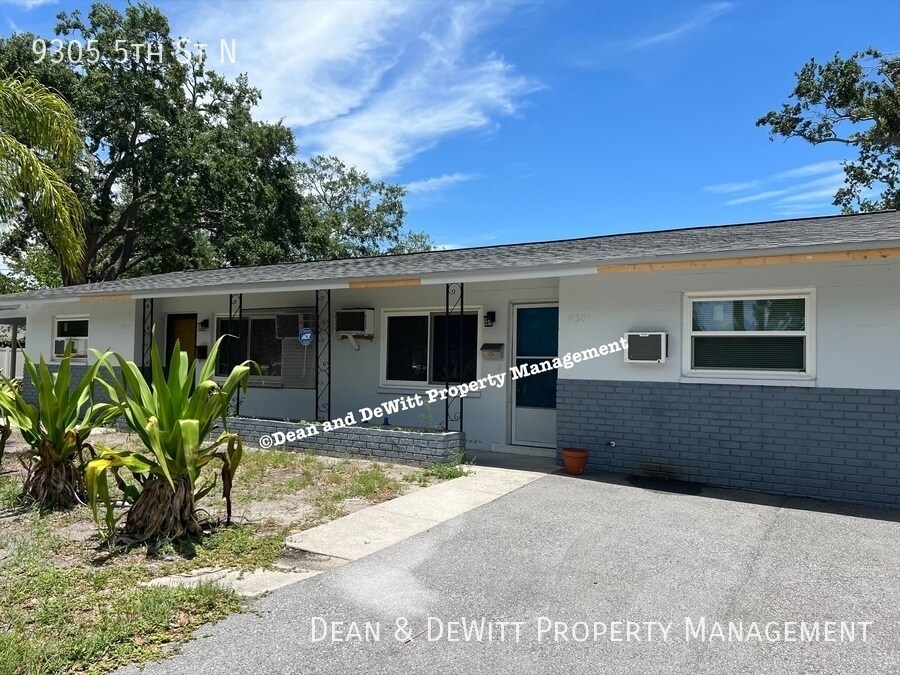 Foto principal - 9305 5th St N