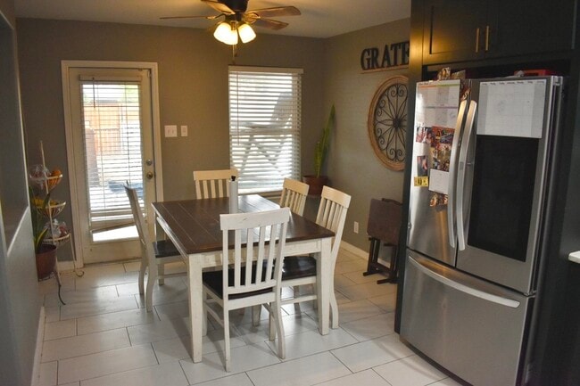 Building Photo - 1814 Mustang Island Dr