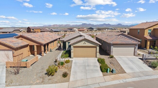 Building Photo - 12366 N Cervelli Ave