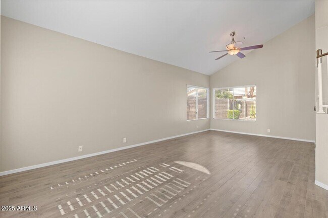 Building Photo - 9416 E Sutton Dr