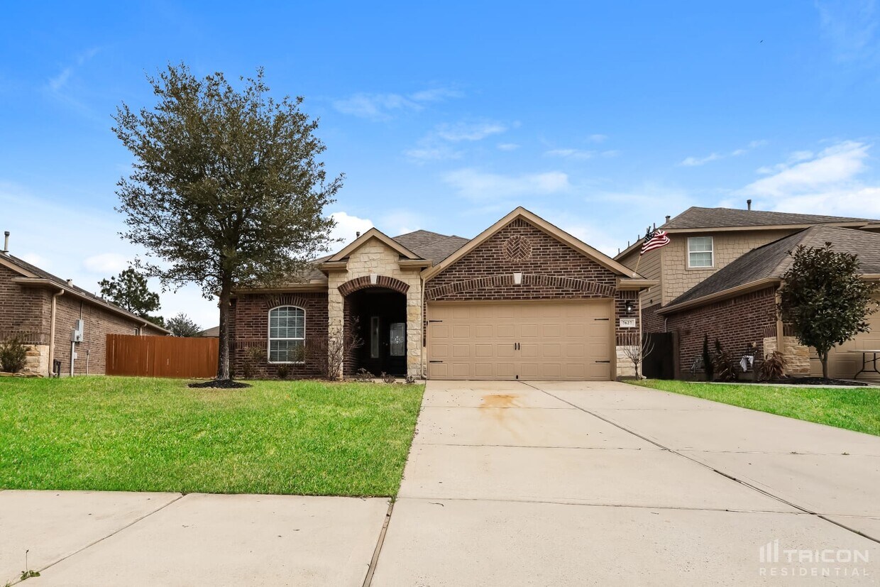 Foto principal - 7627 Daisy Port Ln
