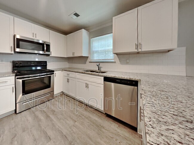 Foto del edificio - 5291 Hanover St