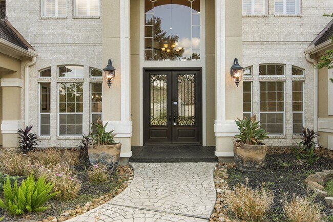 Building Photo - 3627 Vashon Ln