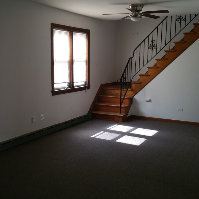 Foto del edificio - 2716 N Western Ave