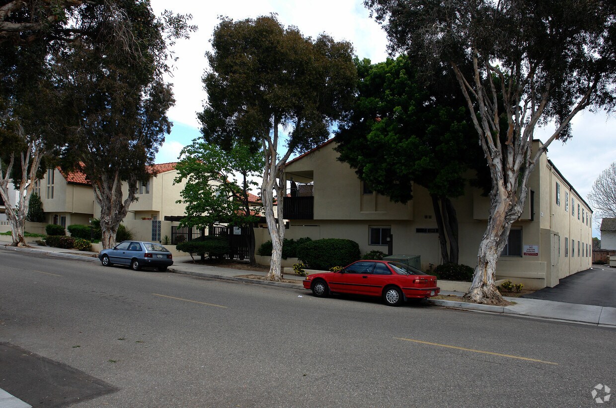 Foto del edificio - 278 Ellwood Beach Dr